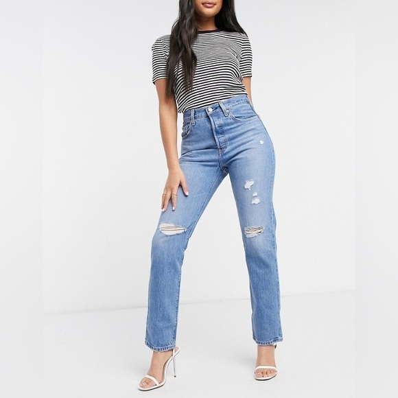 Levi's 501 Original Fit Jeans - Picture 2 of 15